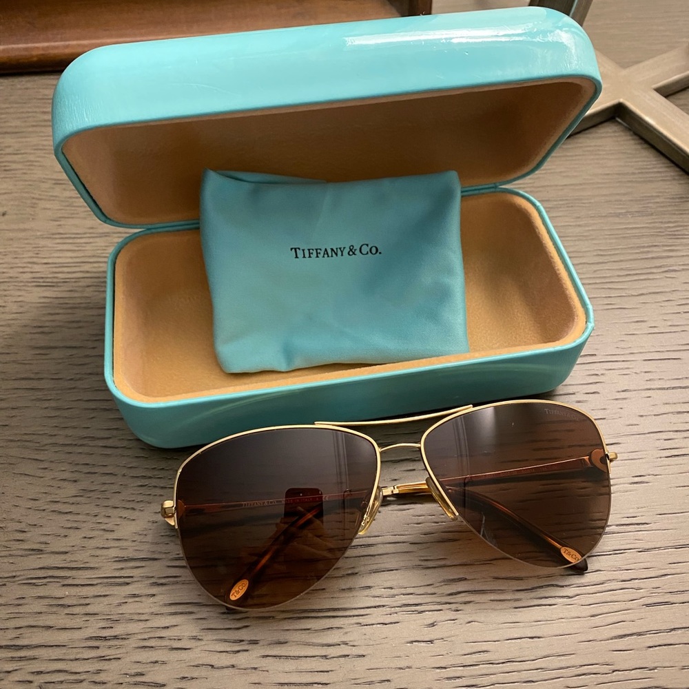 Tiffany & Co aviator sunglasses
